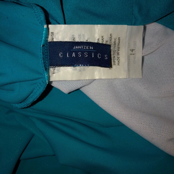 Women’s Jantzen Swimsuit - Picture 5 of 6